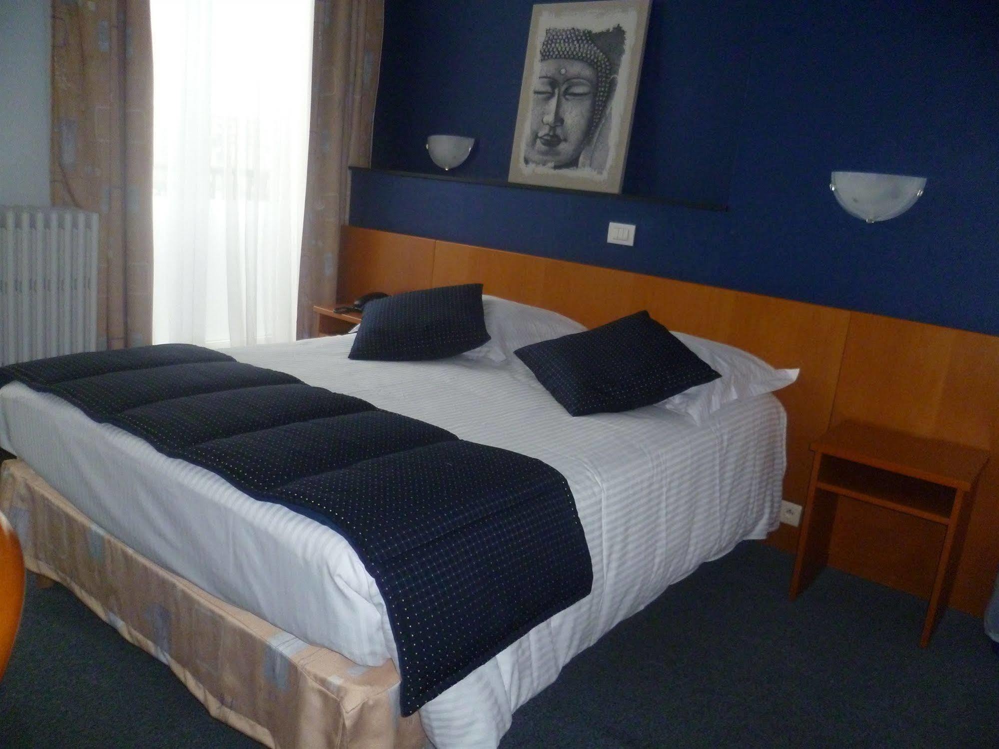 Hotel Le Terminus Mons Dış mekan fotoğraf