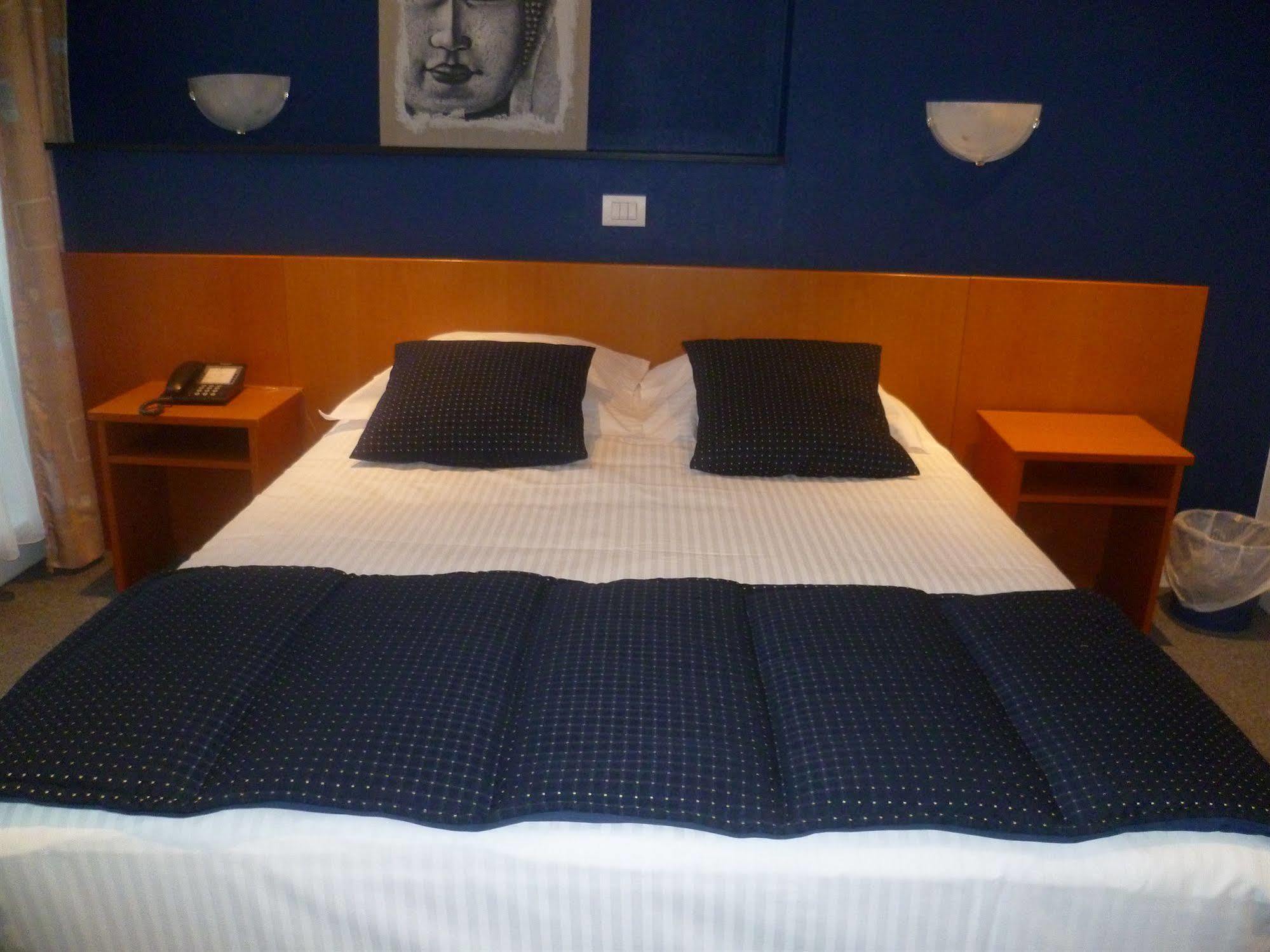 Hotel Le Terminus Mons Dış mekan fotoğraf