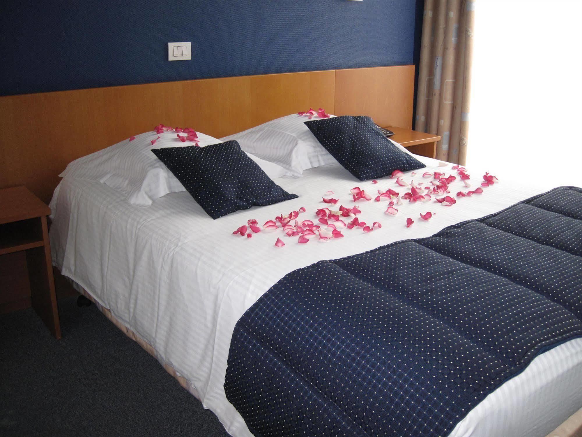 Hotel Le Terminus Mons Dış mekan fotoğraf
