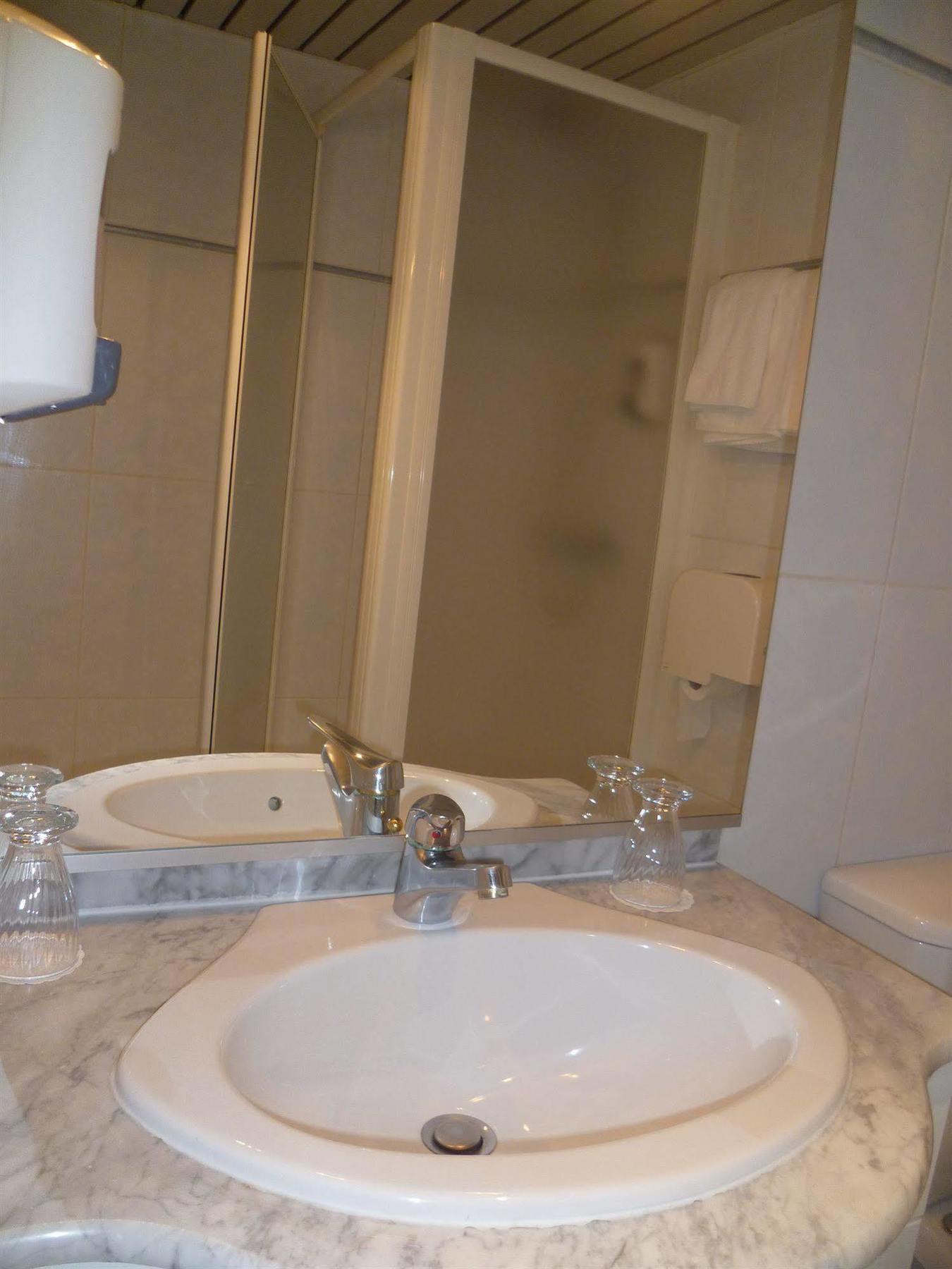 Hotel Le Terminus Mons Dış mekan fotoğraf